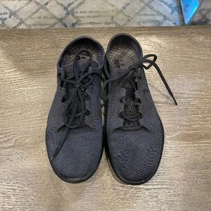 Under Armor Tennis Shoes